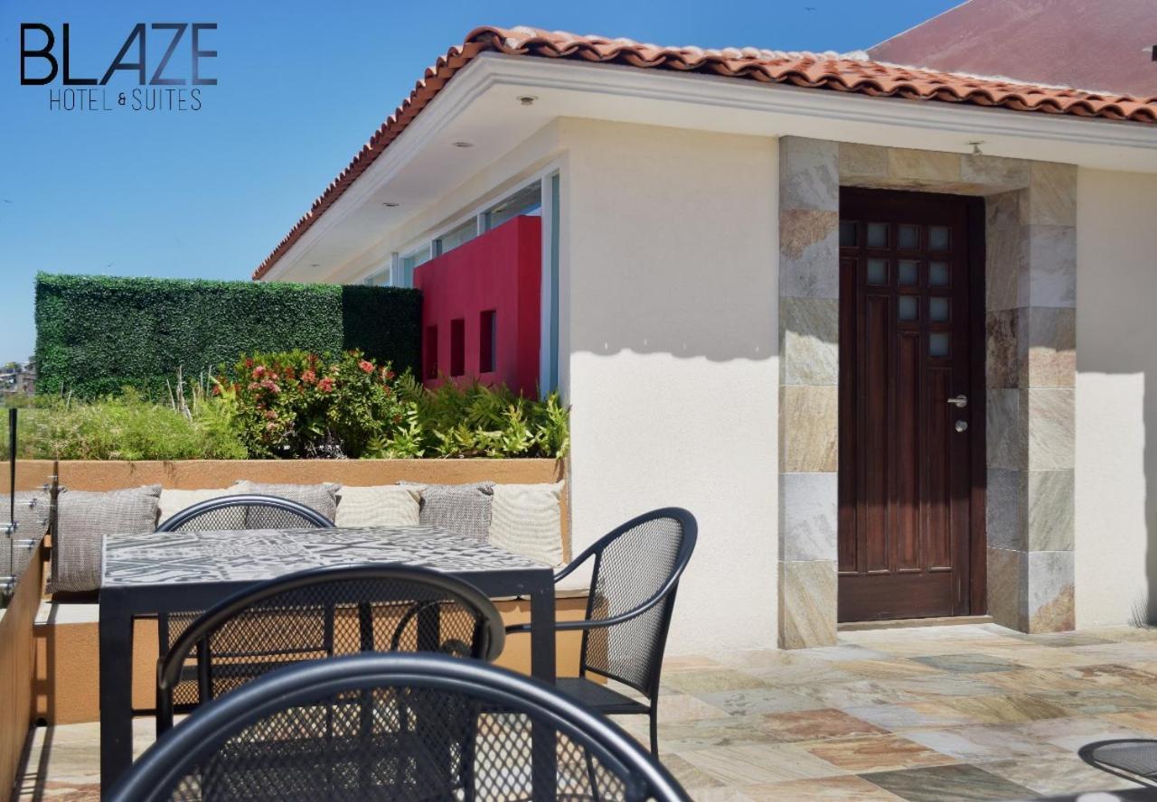 Blaze Hotel & Suites Puerto Vallarta Exterior foto